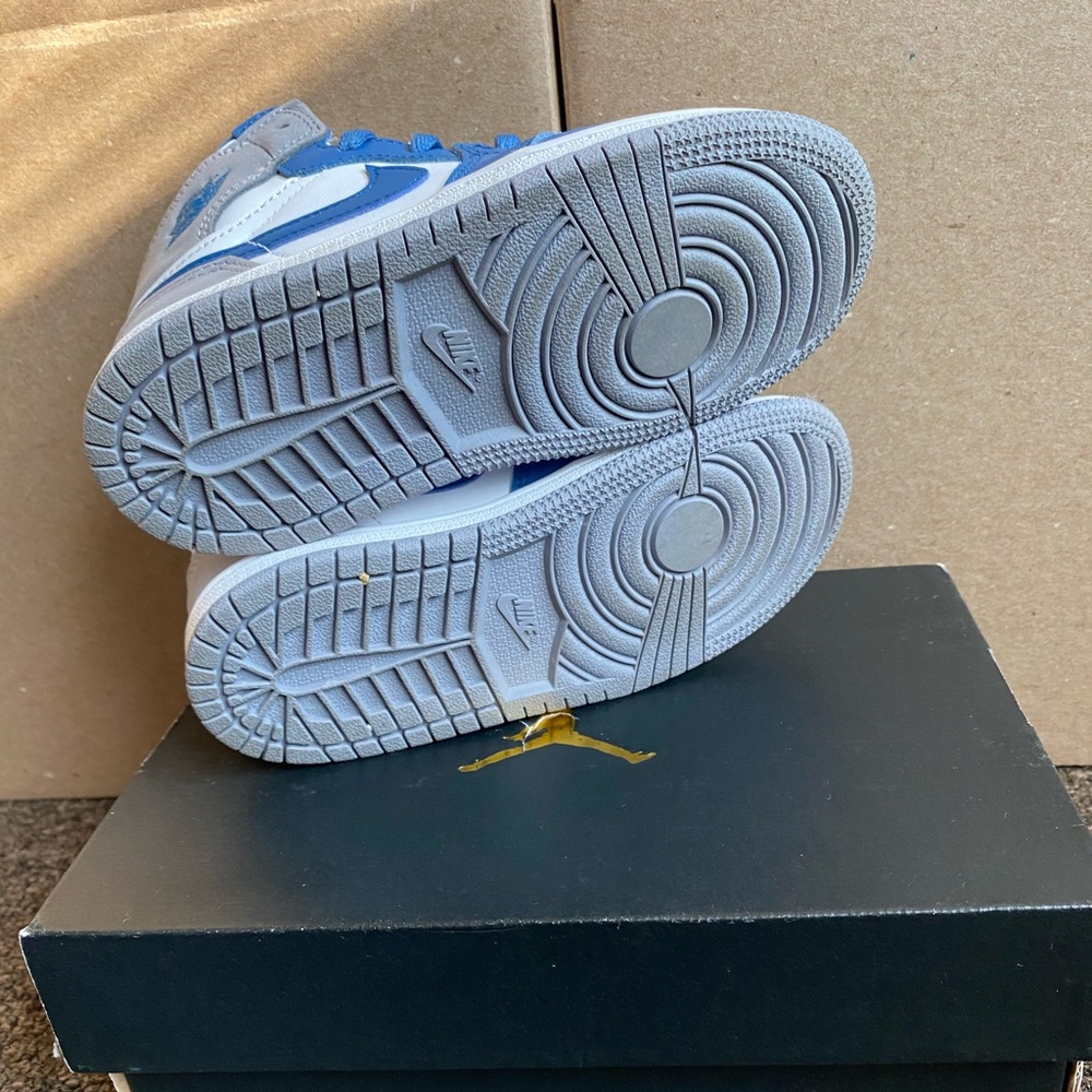 Toddler Jordan 1 Retro High OG - Picture 4 of 5